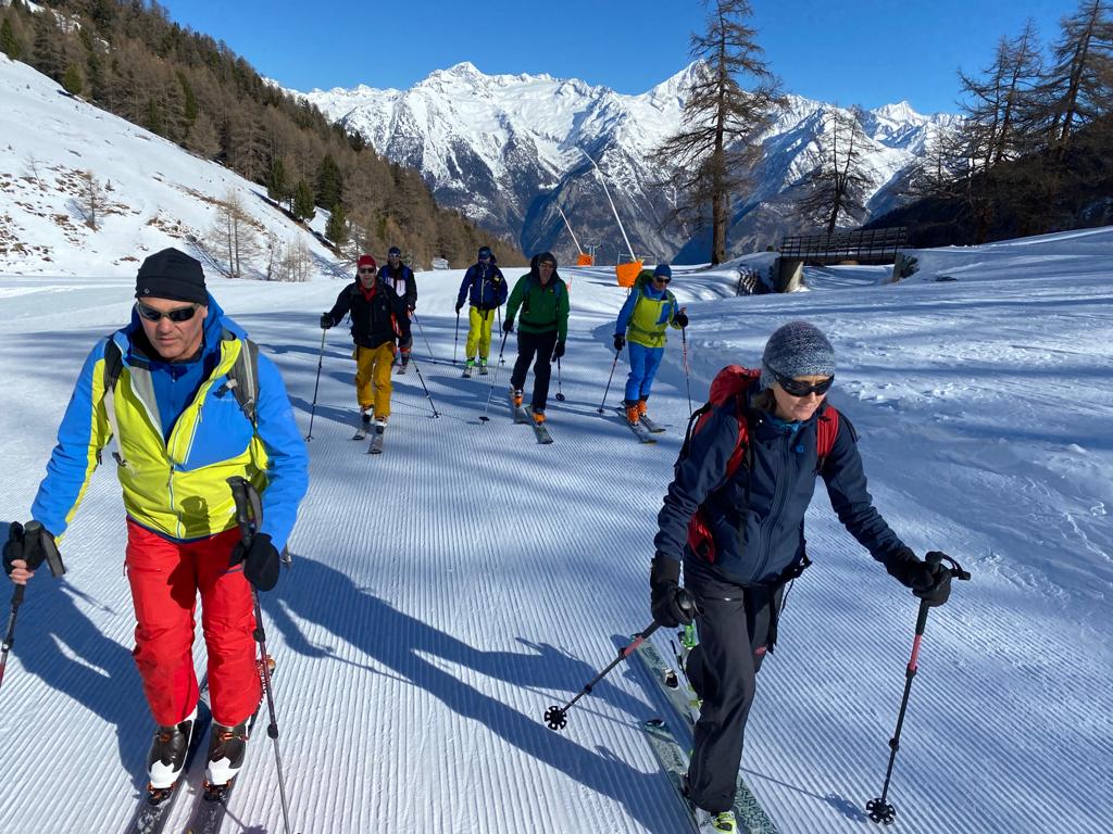11_27. Feb 22_A_JO_Skitour Unterbaech VS (111).JPG